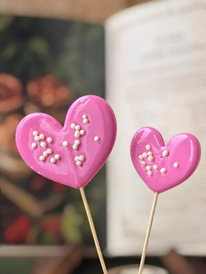 Леденец на палочке